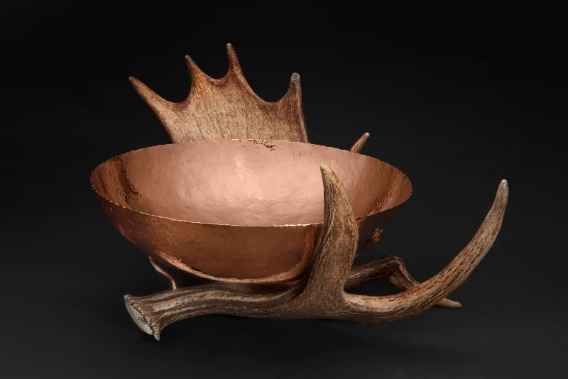 Luxury porcelain soup tureens-Copper Bowl with Moose Antler Stand