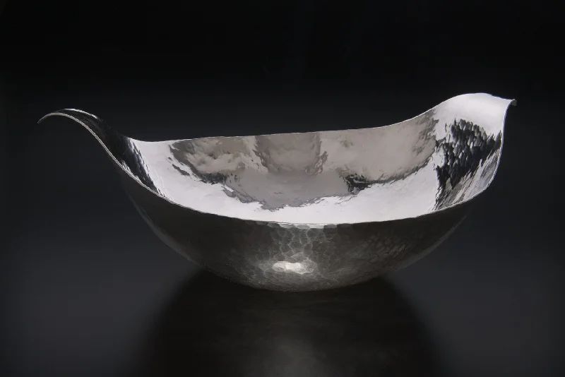 Casual glass dessert bowls-Silver Bowl