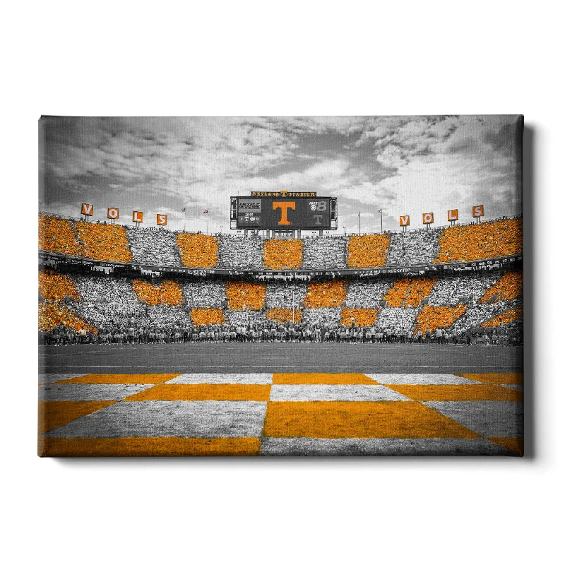 Vintage retro throw rugs-Tennessee Volunteers - Checkerboard Neyland